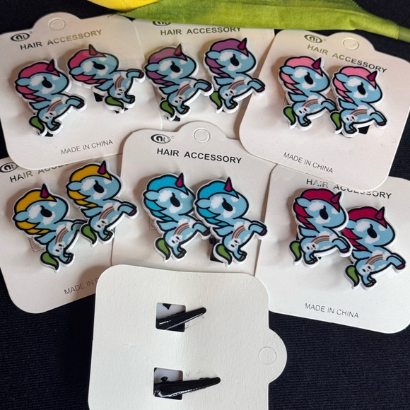 Set of 2 Unicorn Hair Clips Yellow - Picture 4 of 6